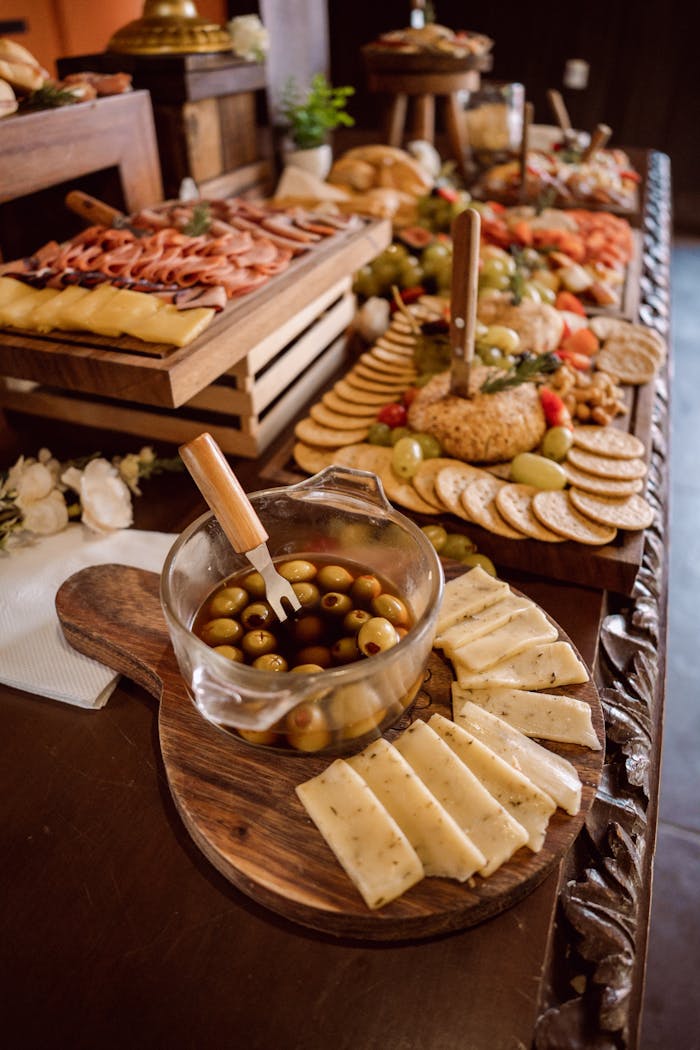 why-choose-us A beautifully arranged cheese and charcuterie table perfect for weddings.